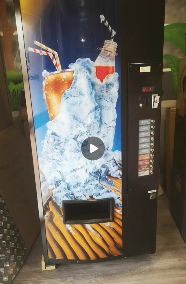 Vendo refrescos y agua